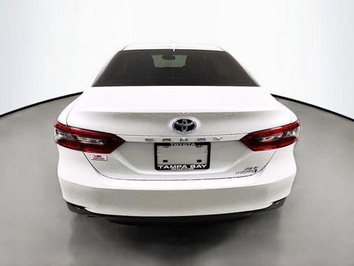 2023 Toyota Camry Hybrid XLE