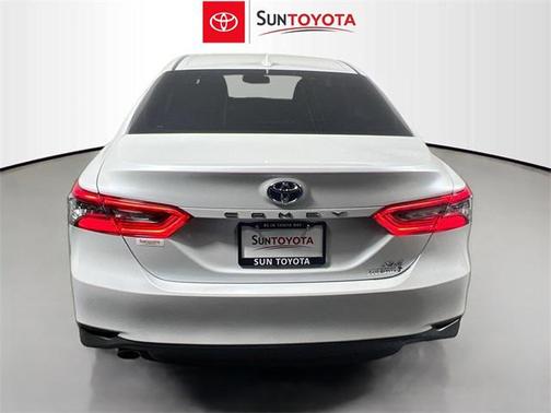 2023 Toyota Camry Hybrid XLE