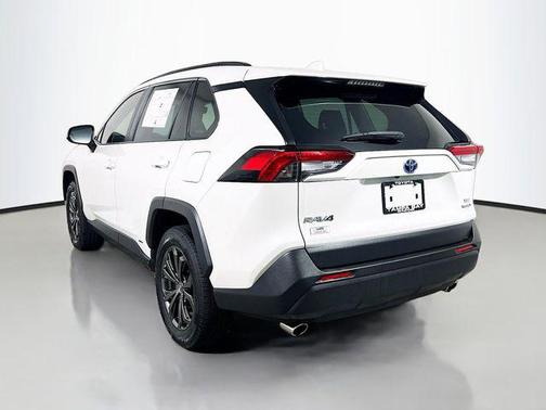 Blizzard Pearl 2022 Toyota RAV4 Hybrid XLE Premium