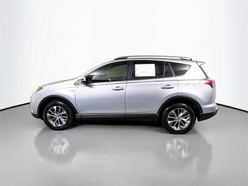 2017 Toyota RAV4 Hybrid XLE