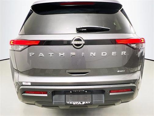 2023 Nissan Pathfinder S 4WD