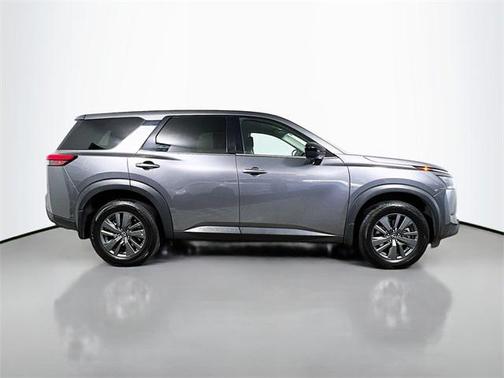 2023 Nissan Pathfinder S 4WD