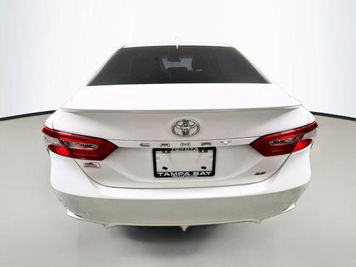 Super White 2020 Toyota Camry SE