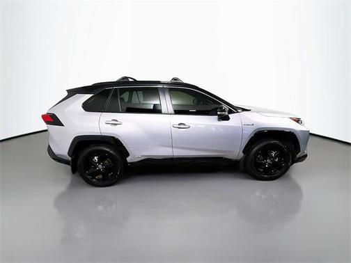 2021 Toyota RAV4 Hybrid SE