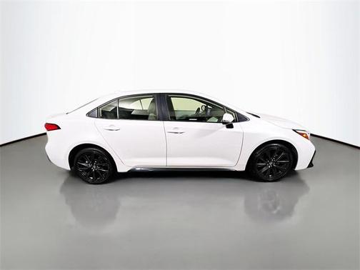 2024 Toyota Corolla Hybrid SE