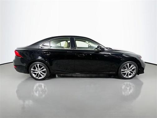 2018 Lexus IS 300 Base