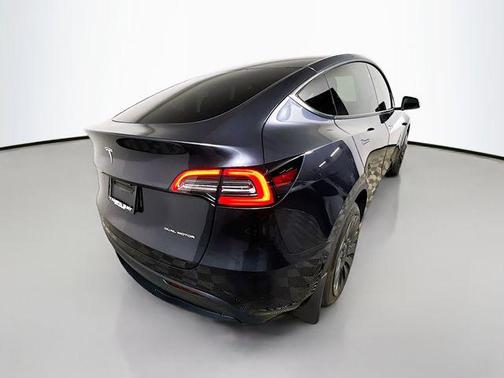 2024 Tesla Model Y Long Range Dual Motor All-Wheel Drive