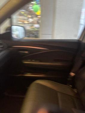 Lunar Silver Metallic 2017 Honda Pilot EX-L