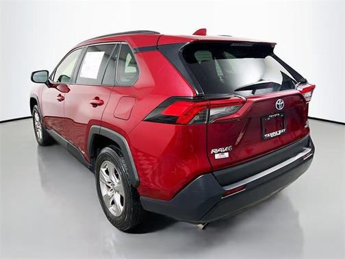 2023 Toyota RAV4 Hybrid LE