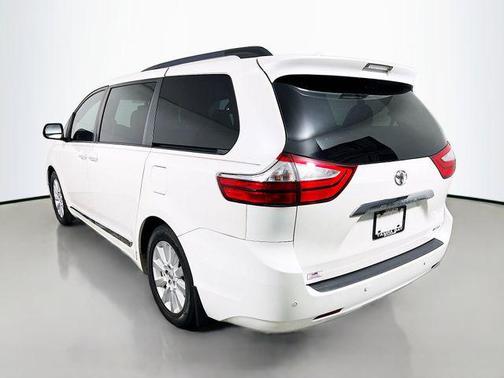2017 Toyota Sienna Limited