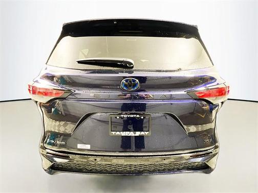 2025 Toyota Sienna XSE 7 Passenger