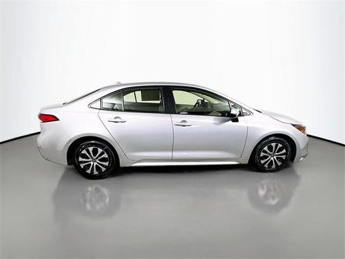 2022 Toyota Corolla Hybrid LE