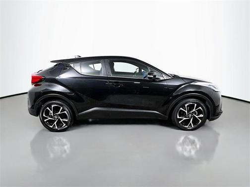 2021 Toyota C-HR XLE
