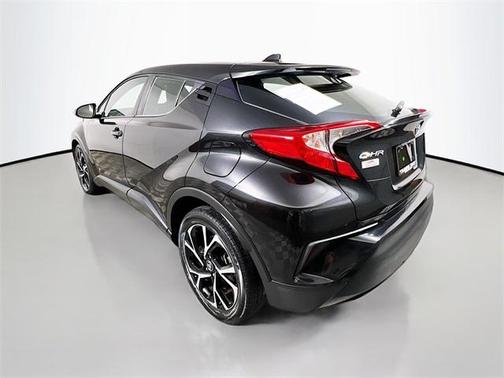 2021 Toyota C-HR XLE
