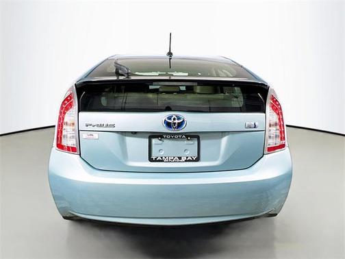 2014 Toyota Prius Five