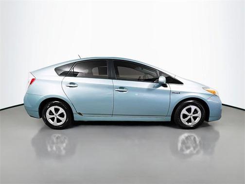 2014 Toyota Prius Five