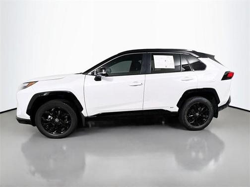 2024 Toyota RAV4 Hybrid SE