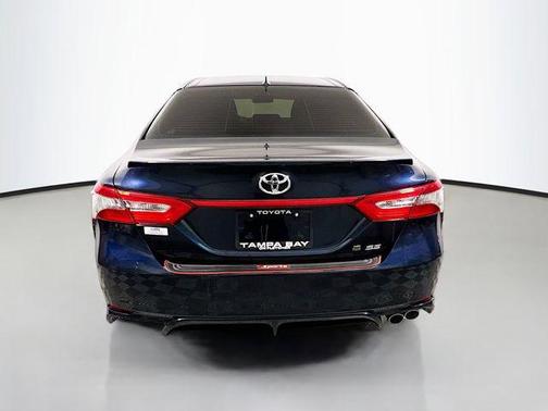 Aqua 2018 Toyota Camry SE