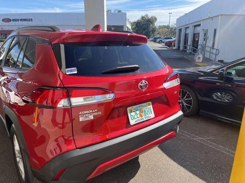 2024 Toyota Corolla Cross LE