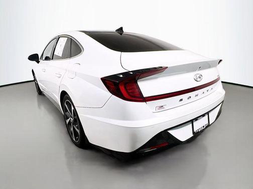 Quartz White 2021 Hyundai SONATA SEL Plus