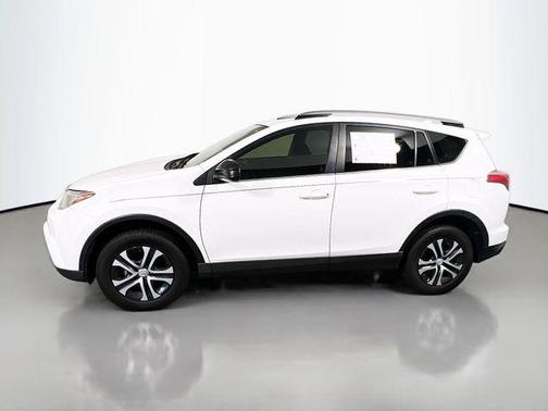 Super White 2018 Toyota RAV4 LE