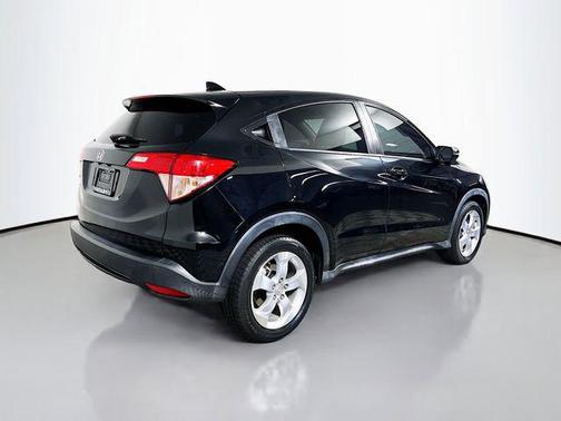 Crystal Black Pearl 2016 Honda HR-V EX