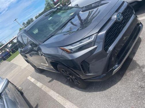 2023 Toyota RAV4 Hybrid SE