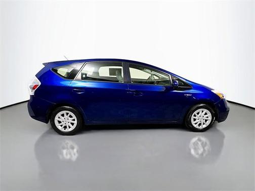 2014 Toyota Prius v Three