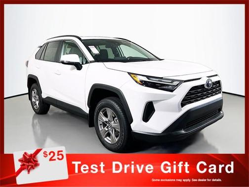 2025 Toyota RAV4 XLE