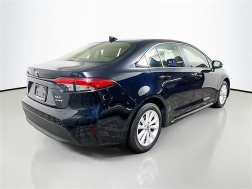 2025 Toyota Corolla Hybrid XLE