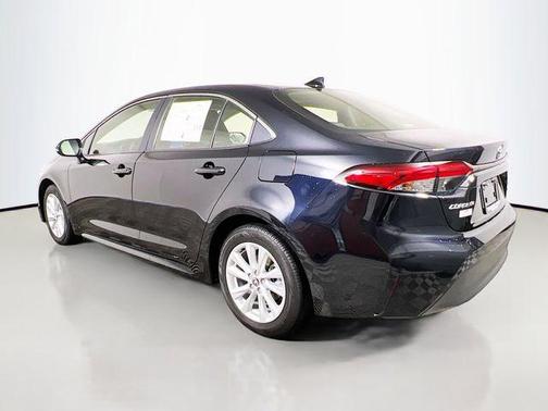 2025 Toyota Corolla Hybrid XLE