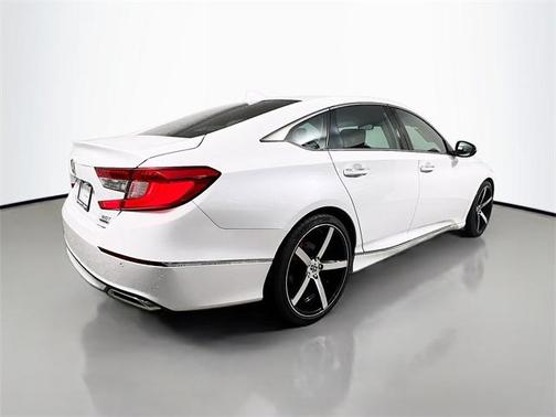 2020 Honda Accord Touring 2.0T