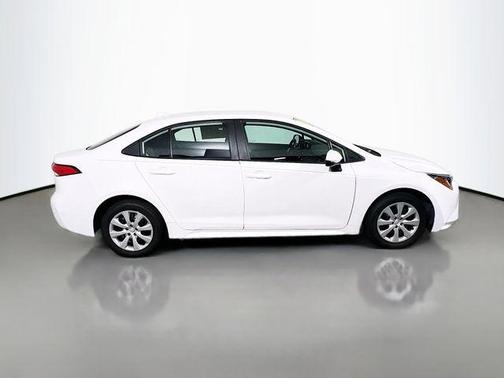 Ice Cap 2024 Toyota Corolla LE