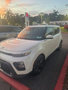 Snow White Pearl 2021 Kia Soul EX