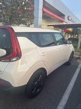 Snow White Pearl 2021 Kia Soul EX