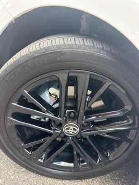 Ice Cap 2025 Toyota Camry SE