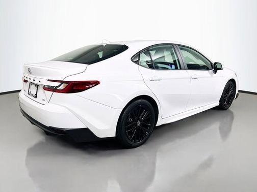 Ice Cap 2025 Toyota Camry SE