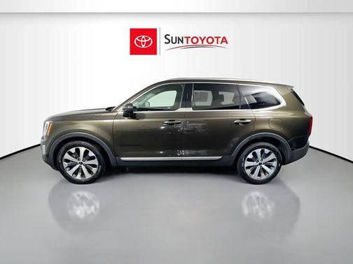 Dark Moss 2022 Kia Telluride S