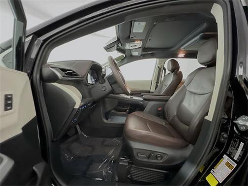 2024 Toyota Sienna Platinum 7 Passenger