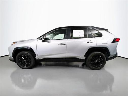 2023 Toyota RAV4 Hybrid SE