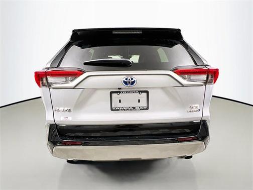 2023 Toyota RAV4 Hybrid SE