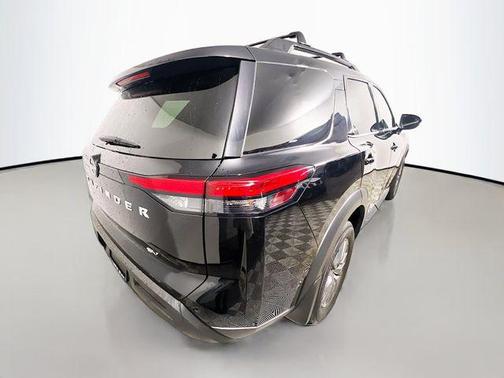 2024 Nissan Pathfinder SV FWD