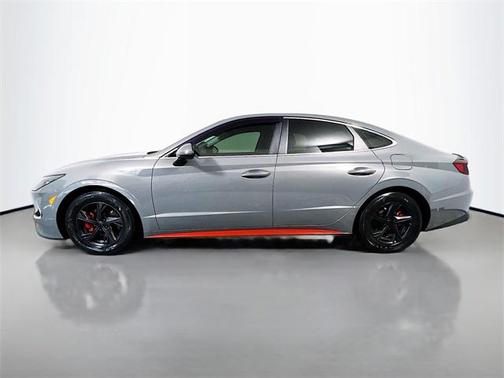 2022 Hyundai SONATA SE