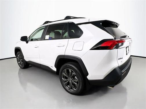 2025 Toyota RAV4 Hybrid XLE Premium