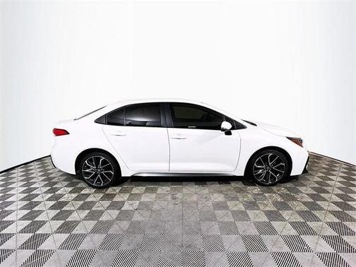 White 2022 Toyota Corolla SE
