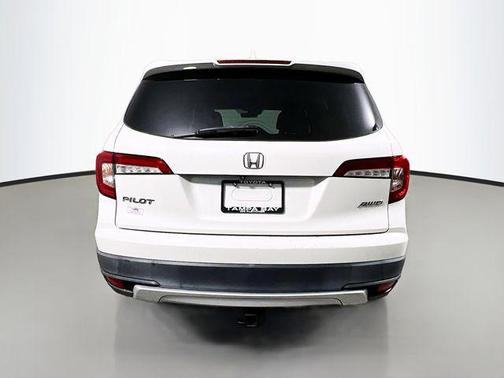 White Diamond Pearl 2019 Honda Pilot EX-L