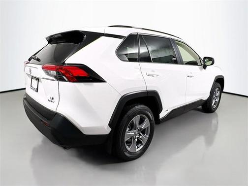 2025 Toyota RAV4 Hybrid LE