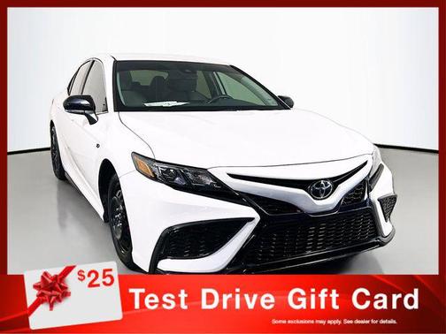 Ice Cap 2024 Toyota Camry SE