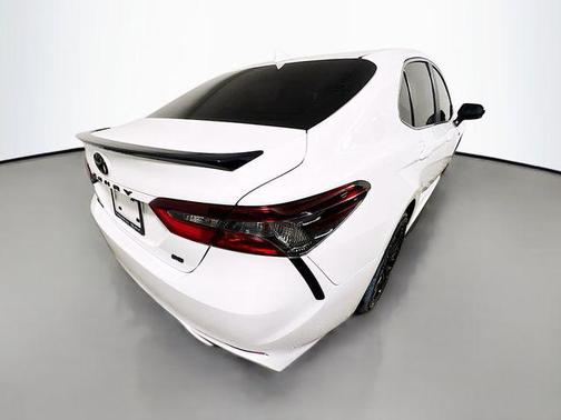 Ice Cap 2024 Toyota Camry SE