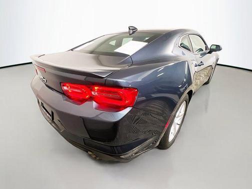 Shadow Gray Metallic 2023 Chevrolet Camaro 2LT